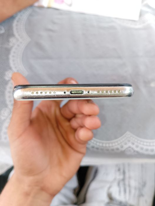 Iphone X 64gb за части платката не работи