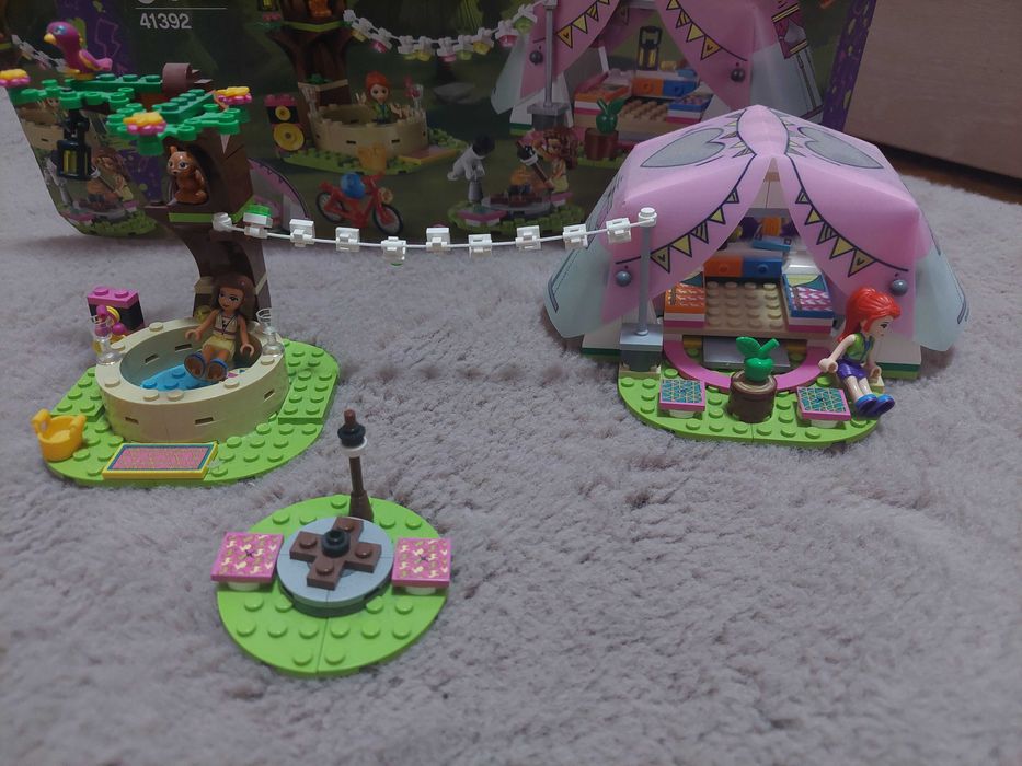 Lego Friends 41392- Camping in natura