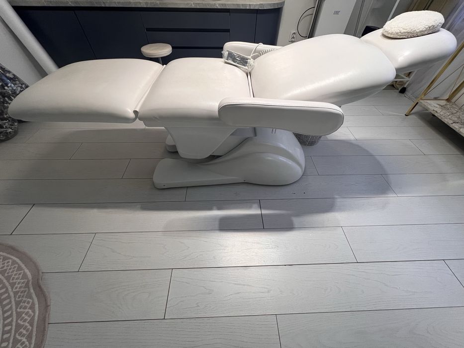 Кушетка косметологическая автоматическая