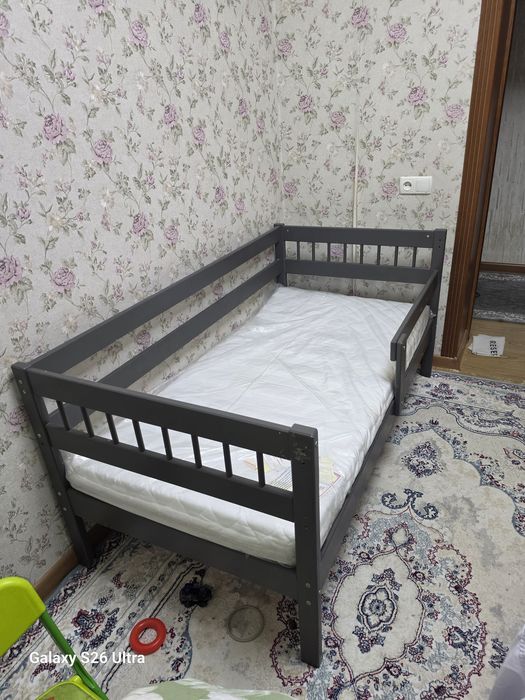 Продаётся детская кровать.