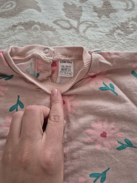 Лот дрехи за момиче 12-18м. и 18-24м.