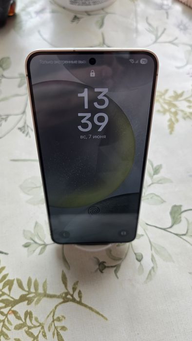 Продам самсунг s24