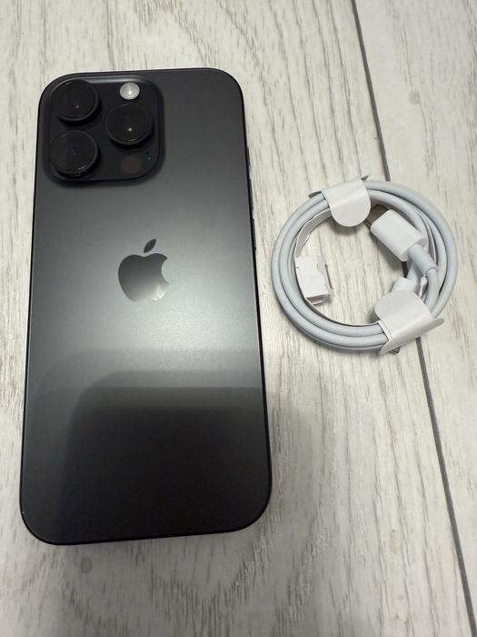 iPhone 16 Pro ,Black Titanium ,256GB , ca nou