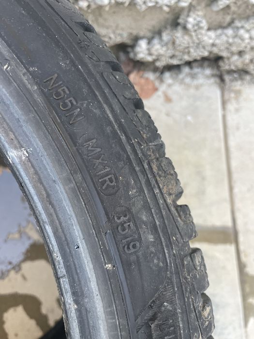 225/40R18.  Дот 19