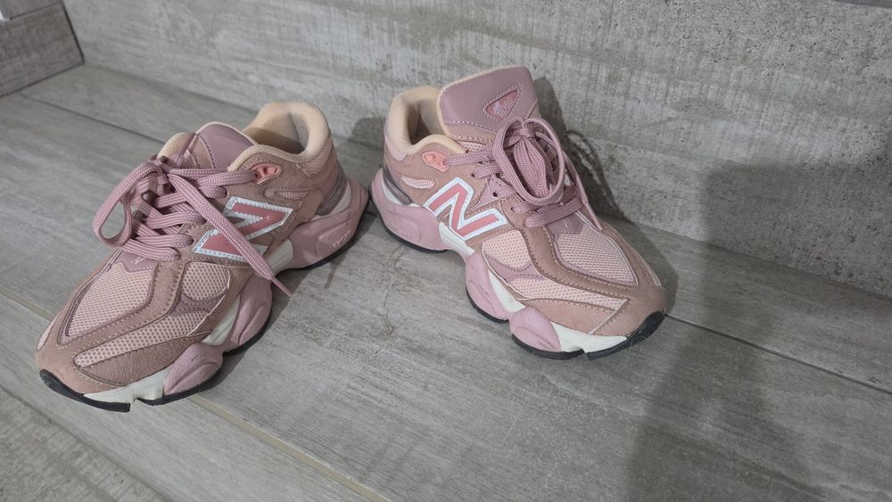 New Balance 9060 Pink / Roz -37