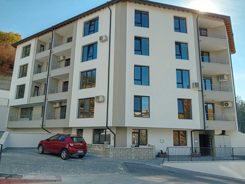 Продава се Четиристаен апартамент в Сандански - 82 кв.м за 1190 €/кв.м - Снимка #1