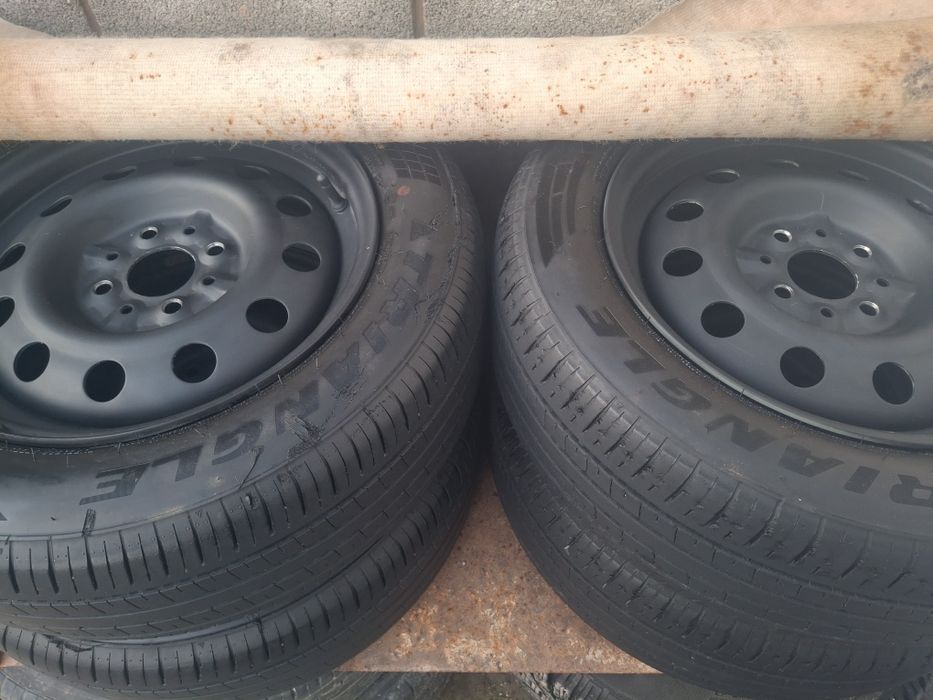 Продам баллоны в идеале без камеры.