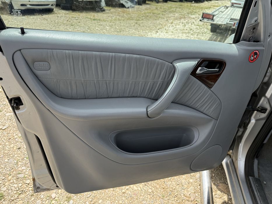 На части МЛ320 ML320 ролбар степенки сив кожен салон Мерцедес Mercedes