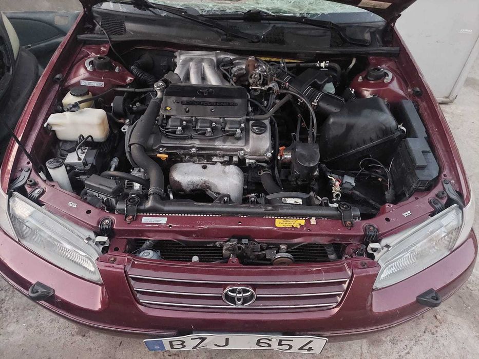 нускат mazda cronos