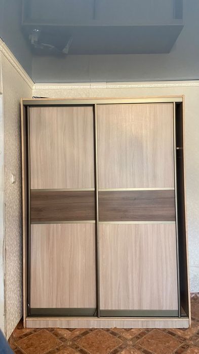 Срочно продам шкаф купе