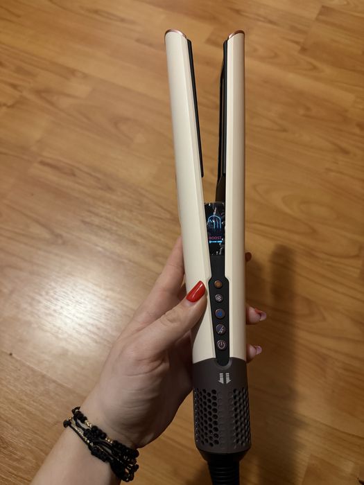 Placa de indreptat parul Dyson