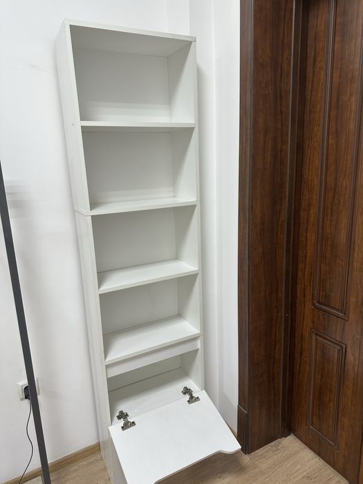 Продаю шкаф-стеллаж