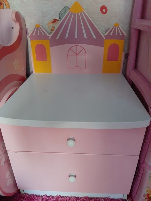 Спальный гарнитур детский