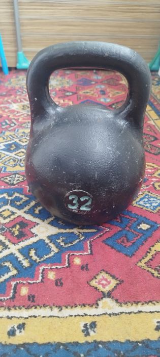 Гиря 32 кг район Юго-Восток