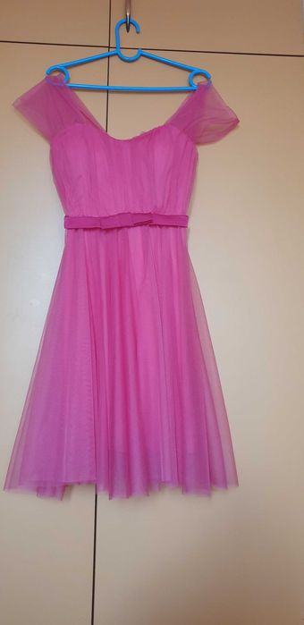 Прекрасна рокля за повод или вечеря