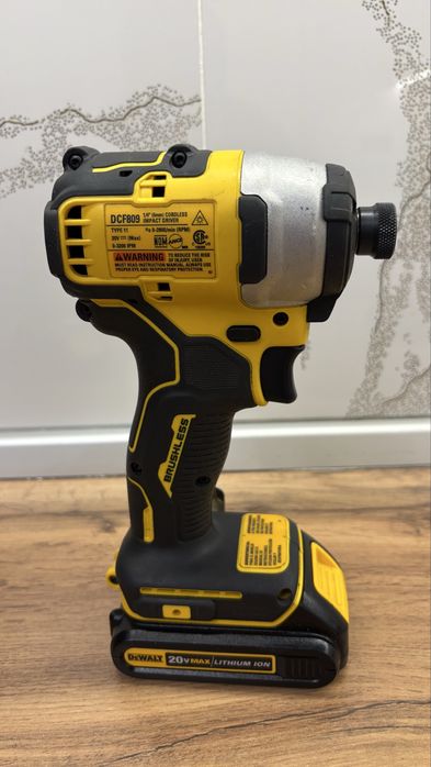 Шрупаверт DeWalt  dewalt девольт