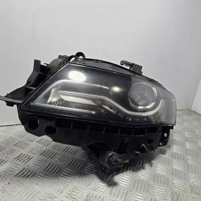 Far stanga BI-Xenon si spalator Audi A4 facelift B8