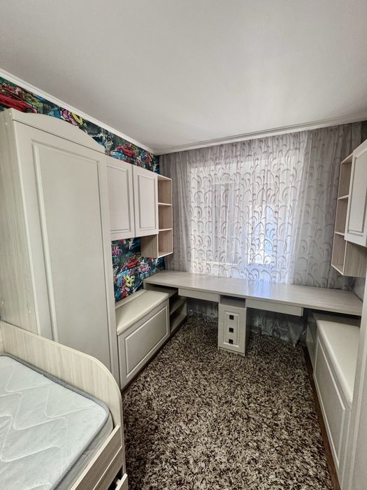 3 комнатная, Корчагина 122