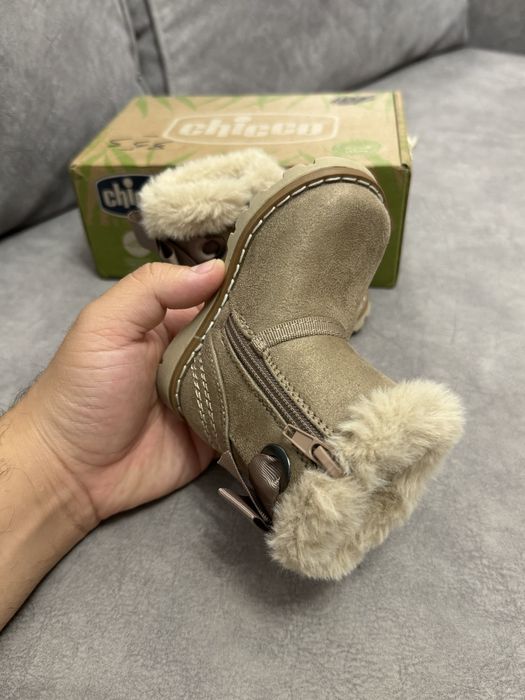 Детские сапоги для девочки