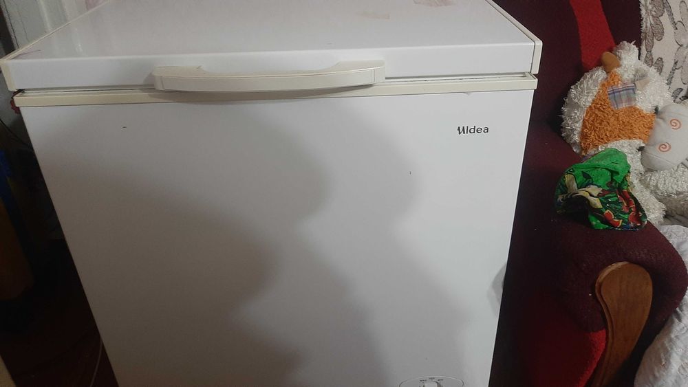 Продам морозильную камеру