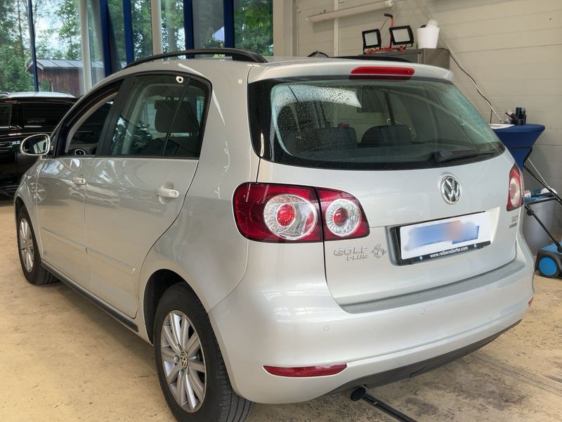 Volkswagen Golf VI Plus 1.6 TDI Rabbit BlueMotion Tech 2013