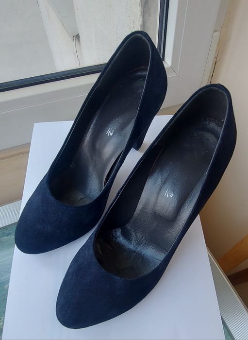 Pantofi cu toc gros piele intoarsa naturala , bleumarin