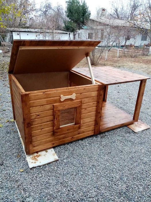 Будка с верандой.