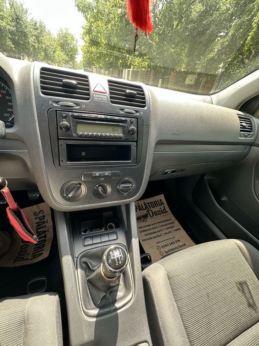 Volkswagen Golf V