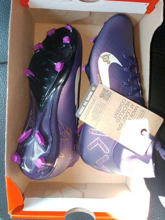 Футболни обувки  Nike Mercurial  Air Оригинални 100% номераот 36до 46.