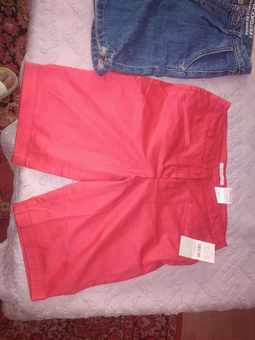 Продам шорты новые