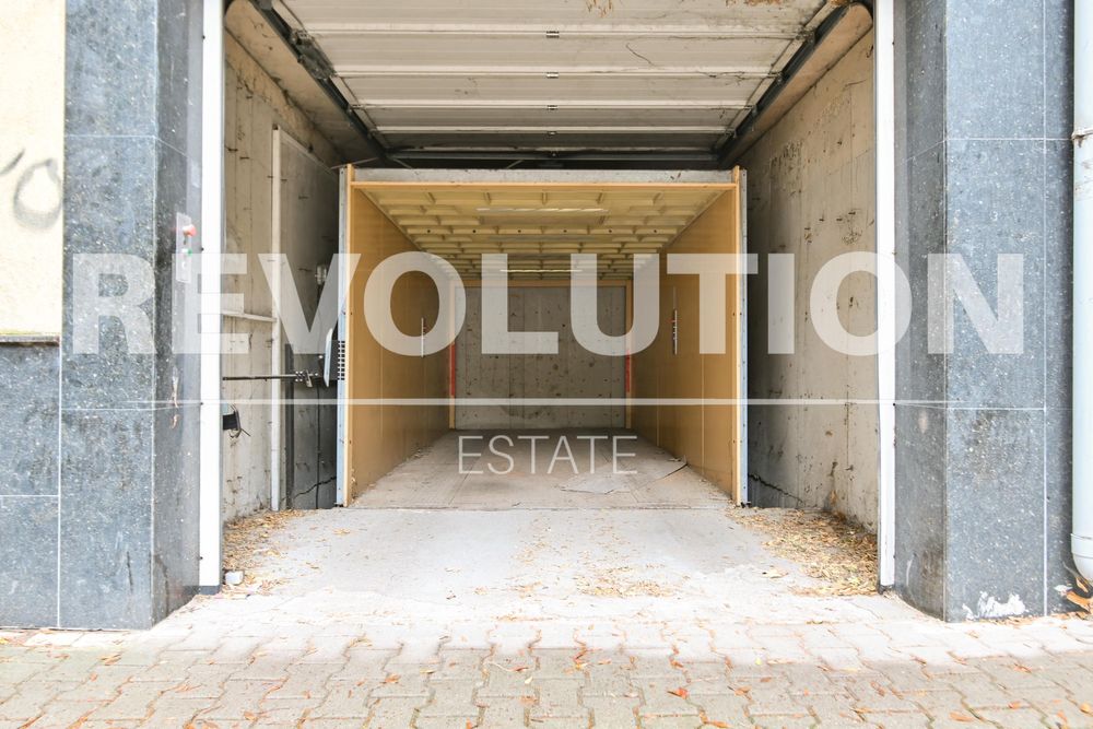 Дава се под наем Гараж / Паркомясто в София, Център - 27 кв.м за 175 € - Снимка #3