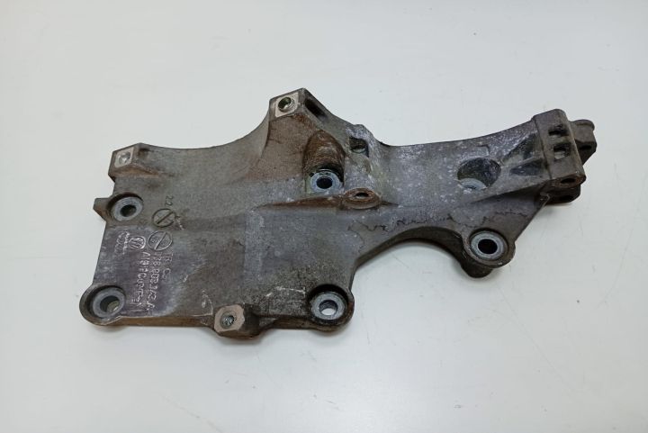 Suport accesorii 038903143AF Volkswagen VW Golf Plus prima generatie