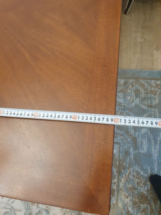 Стол для гостиной