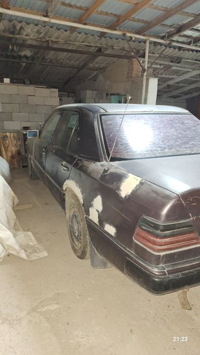 Мерседес бенс 124 200