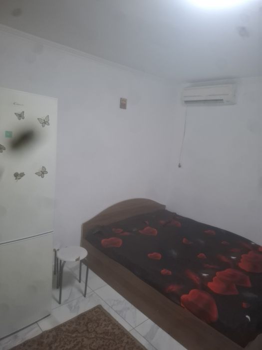 Garsoniera ,mobilat utilat de închiriat zona mall vitan