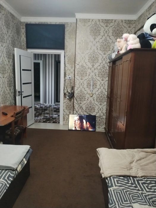 В городе Кагане продается 3 комнатная квартира