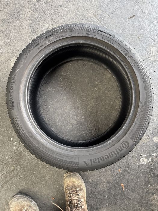 235/45/18 Continental M+S