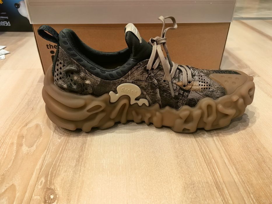 crocs juniper  41/42