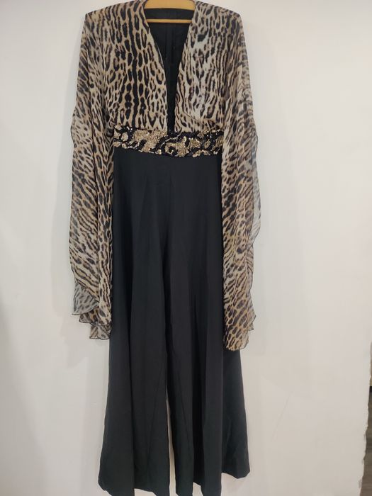 Продаю нарядный комбинезон