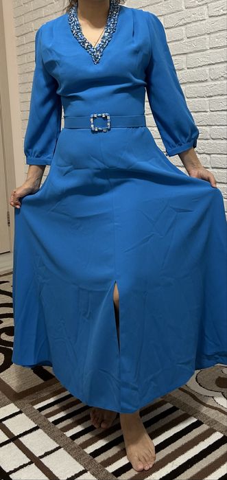 Вечерние платья.