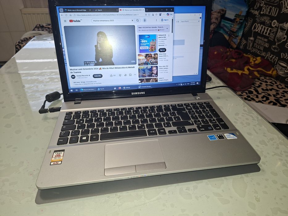 Samsung E300, baterie bună,ideal tester auto, 8 gb ram, Intel 997, 500 gb HDD, Bluetooth