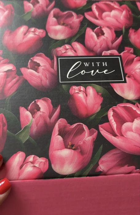 Подарки боксы корзины 8 марта