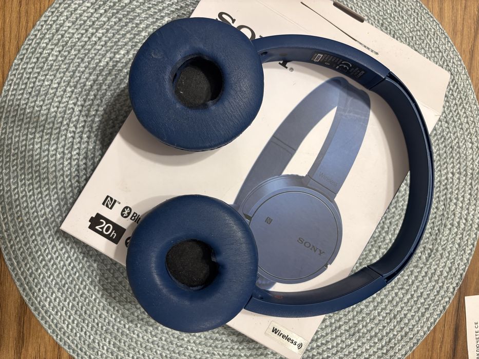 Bluethooth слушалки SONY