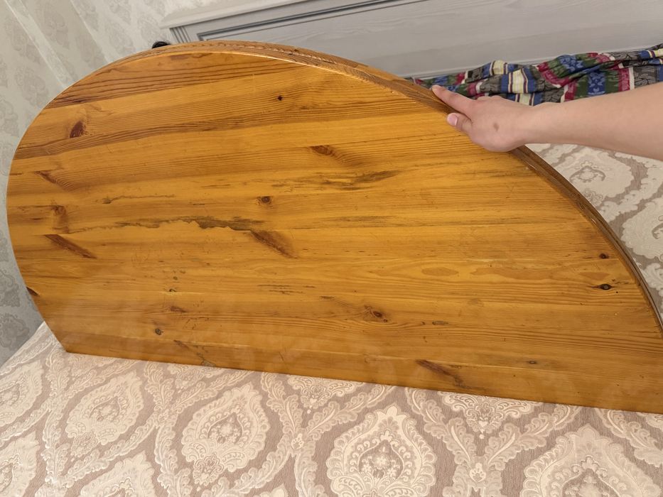 Продам круглый стол