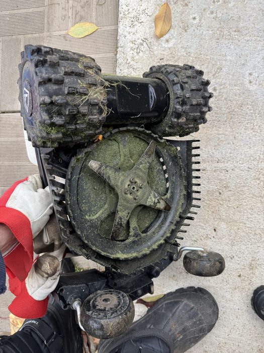 Robot de gazon Ambrogio L20 Elite până la 1000 mp