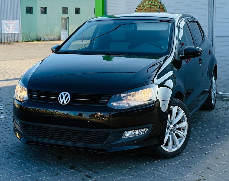VOLKSWAGEN Polo 2012 — imagine 3