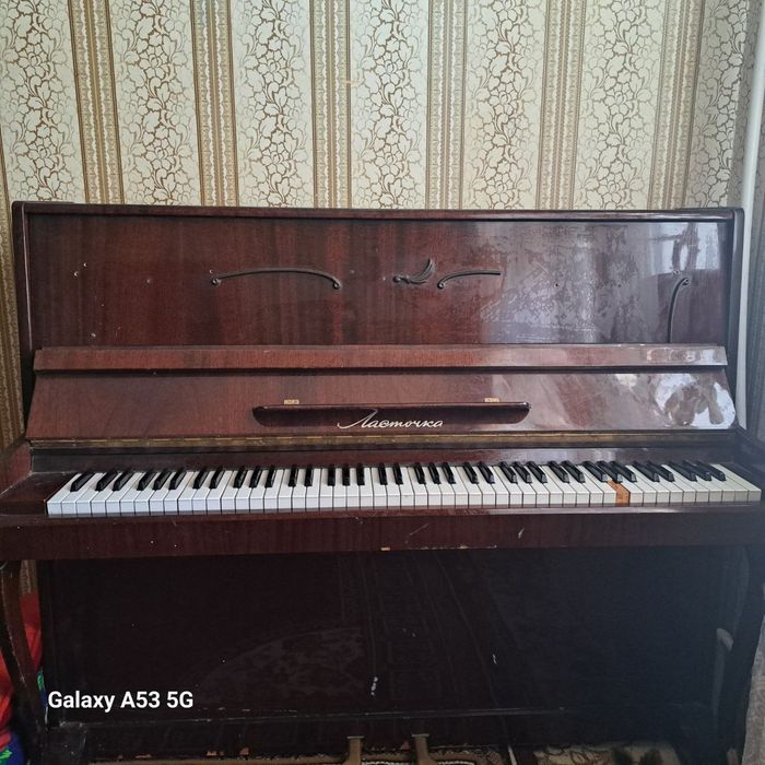 Пианино сотилади 200$