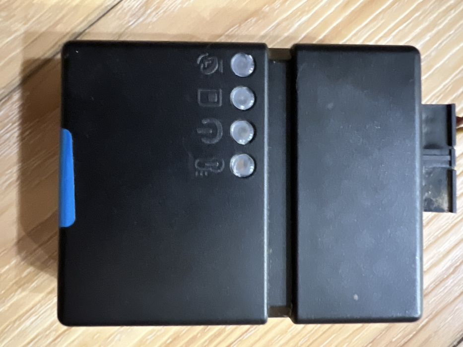 Gps трекер продам