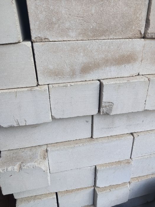 Продам б/у силикатные кирпичи