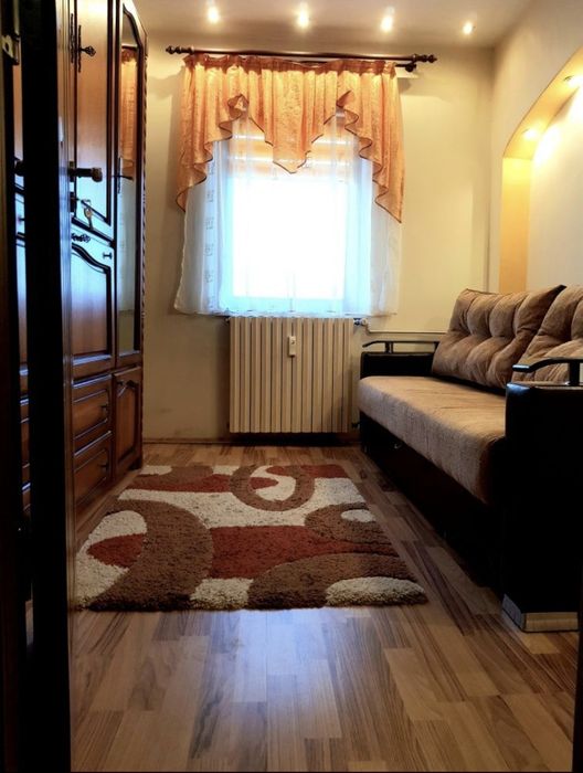 De inchiriat apartament 3 camere(transf.din 2), etaj 3, zona  Carrefour- Crihala.